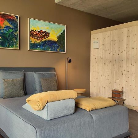 Apartment Das Runde Cermes Exterior photo