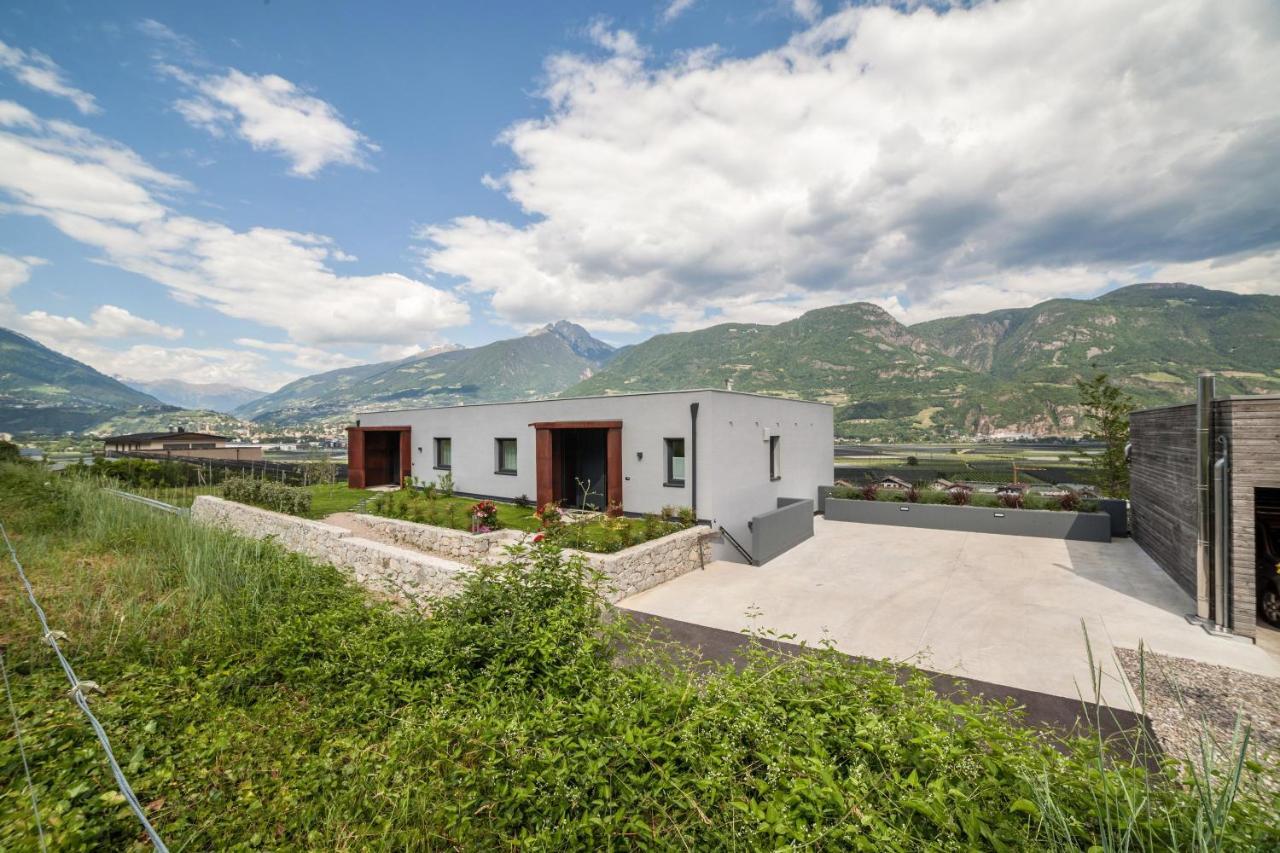 Apartment Das Runde Cermes Exterior photo